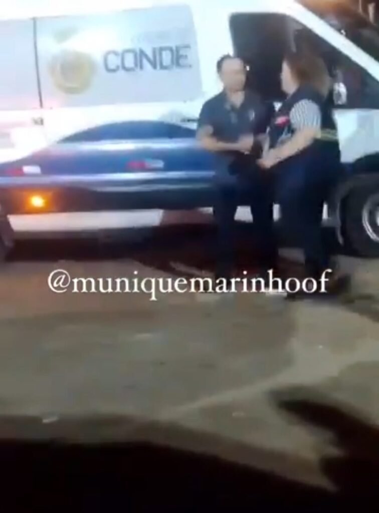 Vans Oficiais Da Prefeitura De Conde São Flagradas No Fest Verão, Em Intermares, Supostamente Para Buscar Cantora